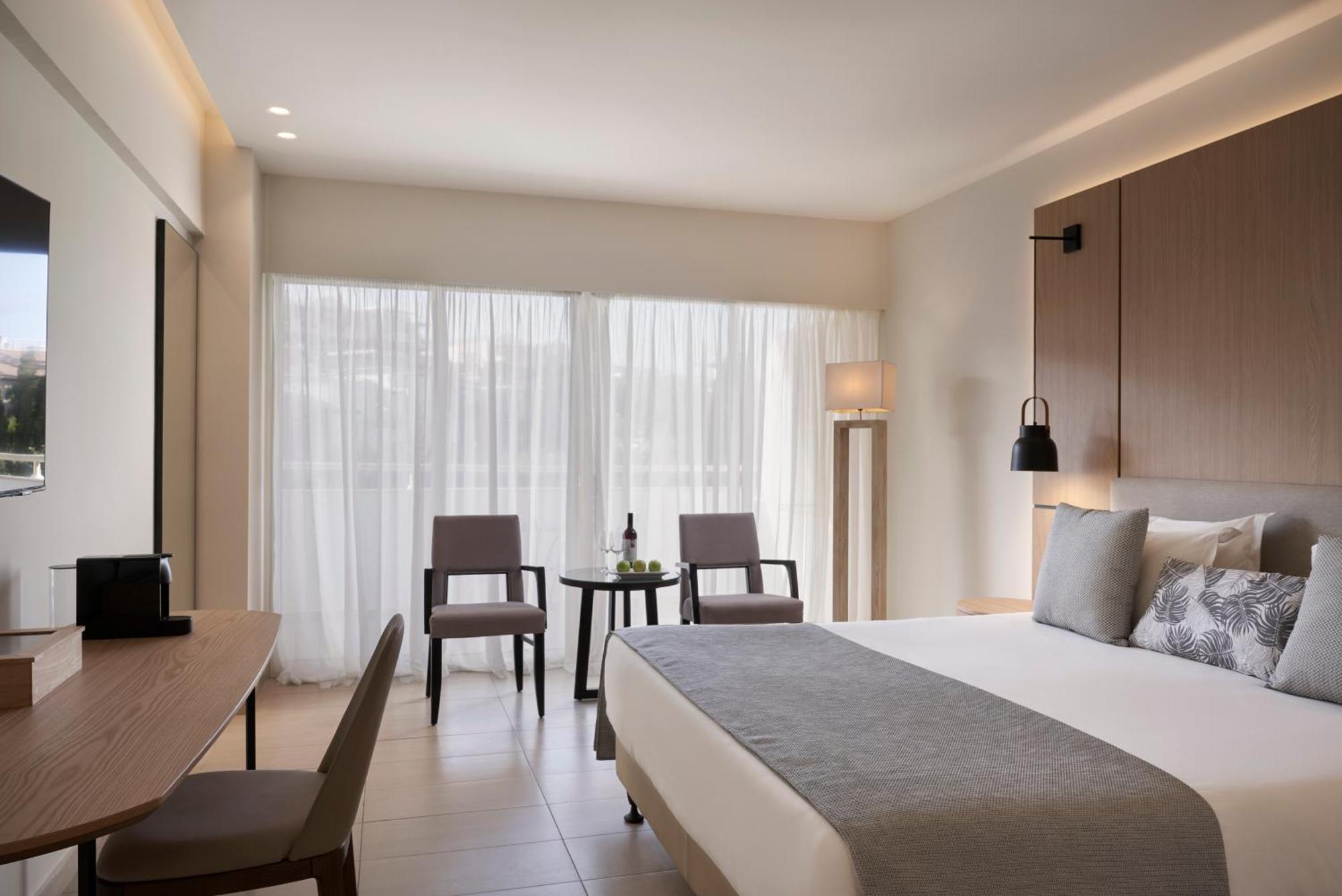 Hotel Atlantica Bay - Adults Only Limassol Exterior foto